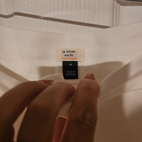 River Island linen mix tailored shorts in white - Picture 6 of 6